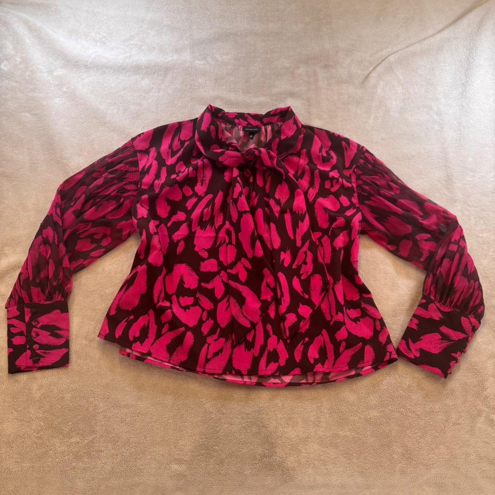 Chic Floral Glam Bow Blouse Sheer Sleeve Abstract Animal Blouse Mob Wife Sz M - Picture 2 of 11